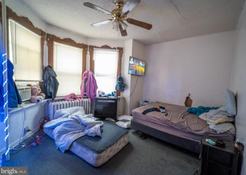 5614 3 St, Philadelphia PA 19120-2318 exterior