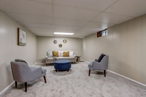 5536 Mohawk Ave, Milwaukee WI 53217-5034 exterior