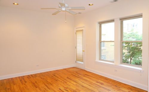 4712 Bernard St, Chicago, IL 60625-6909