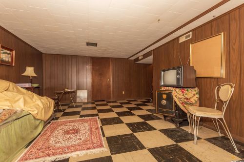 1030 Franklin Ave, Valley Stream NY  11580-2102 exterior