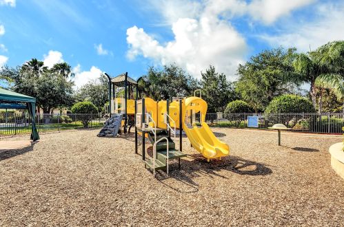 11753 Bennington Cir, Fort Pierce FL  34987-2717 exterior