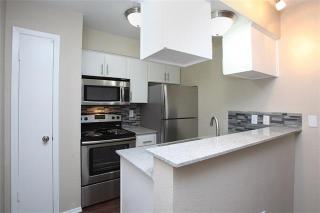 3215 Crestview Dr, Dallas TX  75235-8583 exterior