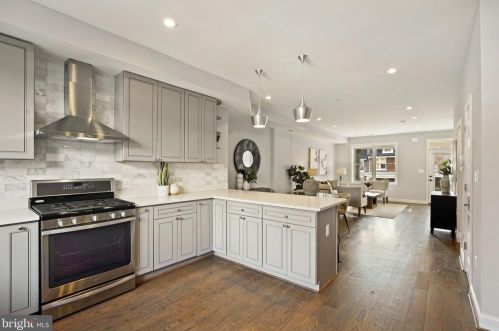 1268 Owen Pl, Washington DC 20002-2808 exterior