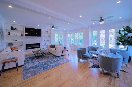 7251 Paxton Ave, Chicago IL  60649-2519 exterior