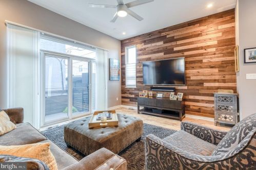 1112 17 St, Philadelphia PA 19146-4717 exterior