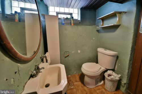 923 Fillmore St, Philadelphia PA 19124-2926 exterior