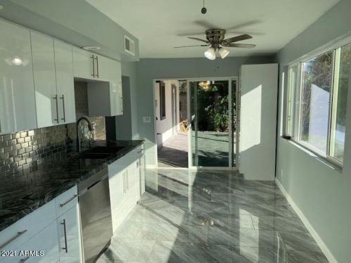 6735 10 St, Phoenix AZ 85086-0912 exterior