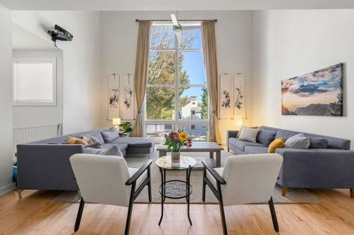 1278 Eames Grn, Atlanta GA 30318-4193 exterior