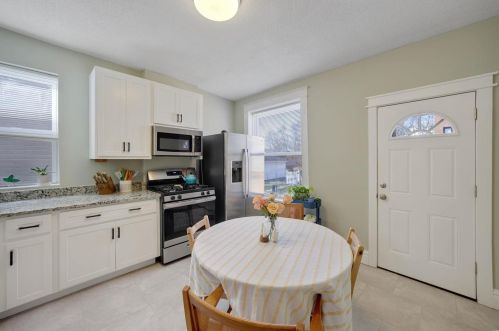 2011 Schaeffer Pl, Saint Louis MO 63139 exterior