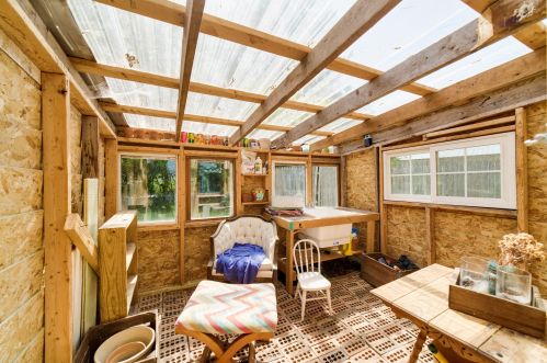 376 Maple St, Shelby MI 49455-1129 exterior