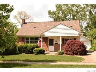 1175 Key West Dr, Clawson, MI 48017-2320