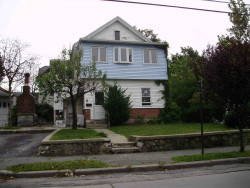 312 Cherry St, Newton, MA 02465-1605