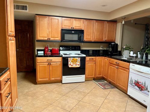 3620 Chesin Dr, Tucson, AZ 85730-3311