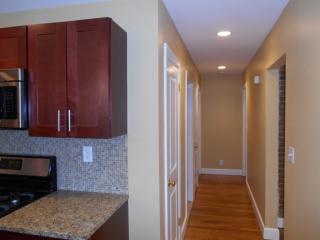 31 Whitford Ave, Providence RI  02908-3416 exterior