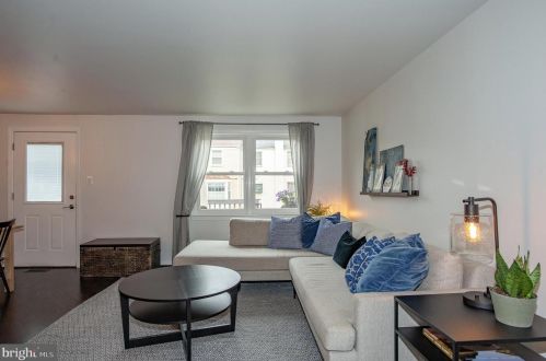 6524 Brookleigh Way, Alexandria, VA 22315-3646