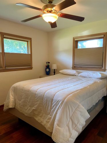 2569 Root Riv Pkwy, Milwaukee WI 53227-1849 exterior