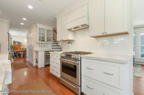 31 Park Ave, Locust NJ 07760-1523 exterior