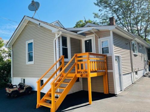 33 Magnolia Ave, Norwalk, CT 06850-3606