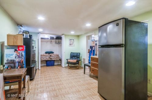 3551 Orange Ave, Chicago IL 60634-2940 exterior