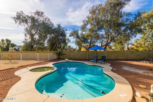 15802 37 Dr, Phoenix AZ 85029-1144 exterior