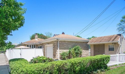 1125 Mishawaka Ave, Mishawaka IN 46544-2416 exterior