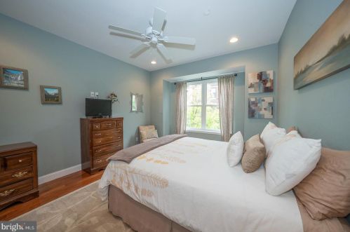 1505 Dickinson St, Philadelphia PA 19146-4830 exterior