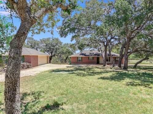 10000 Gainsborough Dr, Spring Branch, TX 78070-6408