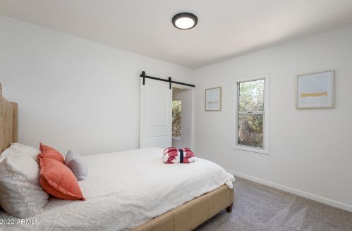 3906 13th Pl, Phoenix AZ  85014-4904 exterior