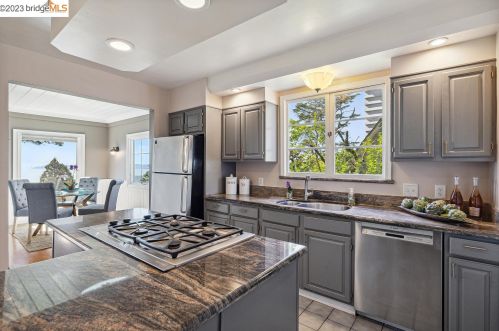 680 Grizzly Peak Blvd, Berkeley CA 94708-1741 exterior