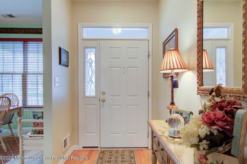 7 Cromwell Ln, Jackson Twp NJ 08527-4687 exterior