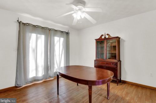 232 Breezewood Dr, Hanover PA 17331-7926 exterior