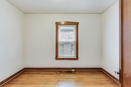 1919 Wolcott Ave, Chicago IL 60660-2325 exterior