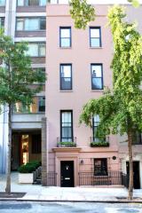 156 65, New York NY  10065-6863 exterior