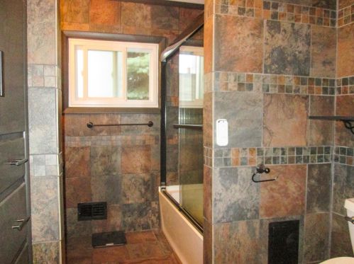 1201 19 St, Manitowoc WI 54220-5640 exterior