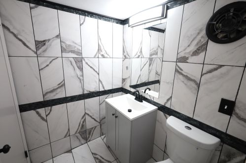 5015 85th St, Milwaukee WI  53225-4210 exterior