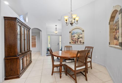 1802 Hickock Ter, Fort Pierce FL 34953-1111 exterior