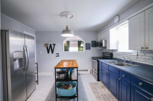 18 Underhill Ave, Poughkeepsie NY 12601-4913 exterior