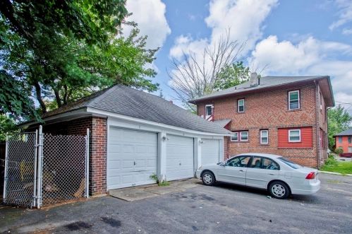 855 Boston Rd, Springfield MA 01119-1331 exterior