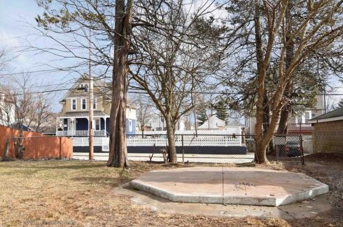 261 Admiral St, Providence RI 02908-1331 exterior