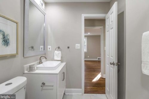 303 Greenwich Ln, Silver Spring MD  20910-4232 exterior