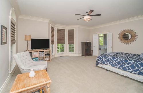 3094 Friars Ln, Covington KY  41017-8126 exterior