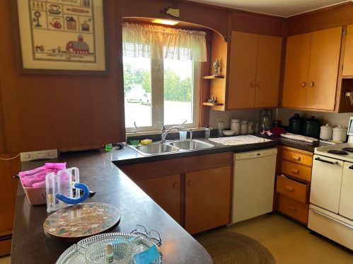 90 Community Dr, Concord NH 03303-1407 exterior