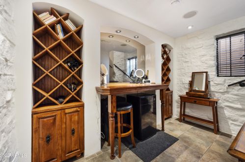 2050 11th Ave, Phoenix AZ  85007-1509 exterior