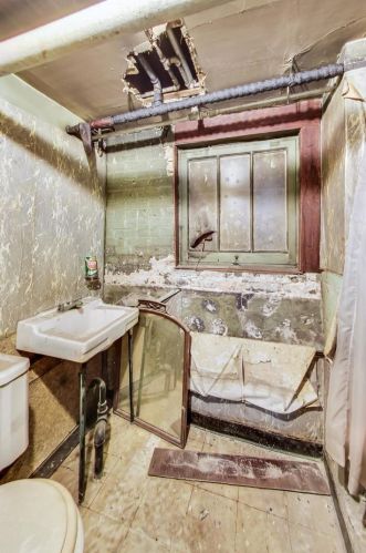 3256 Wilson Ave, Chicago IL 60640-5211 exterior