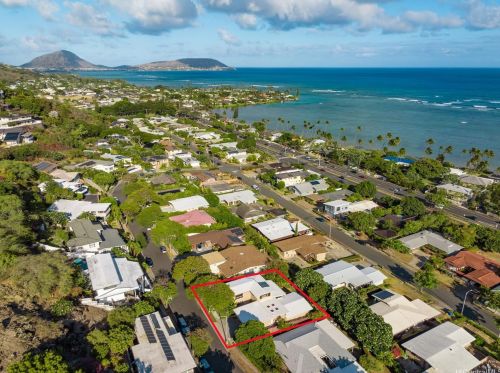 4933 Waa St, Honolulu HI 96821-1445 exterior