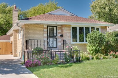 914 Cadwell Ave, Elmhurst IL  60126-5363 exterior