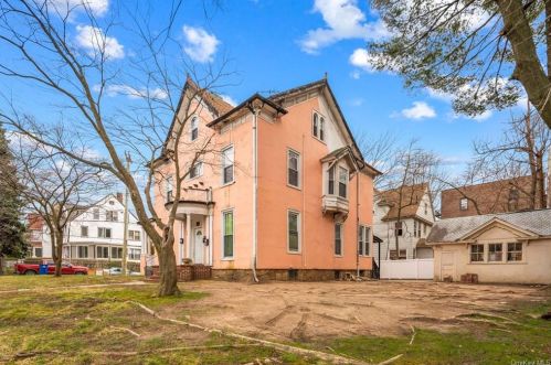 214 Prospect Ave, Mount Vernon NY 10550-2349 exterior