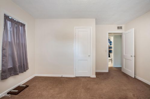 726 Edison St, Kalamazoo MI  49004-3414 exterior