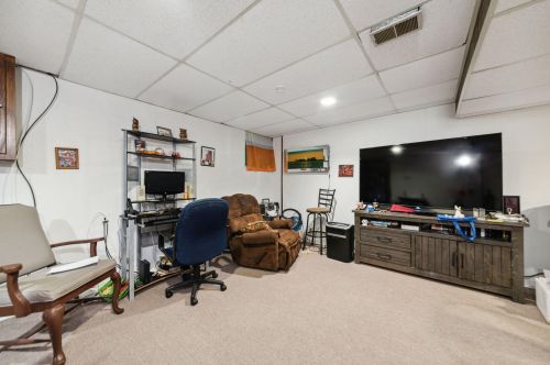 9035 70, Milwaukee WI 53218-3941 exterior