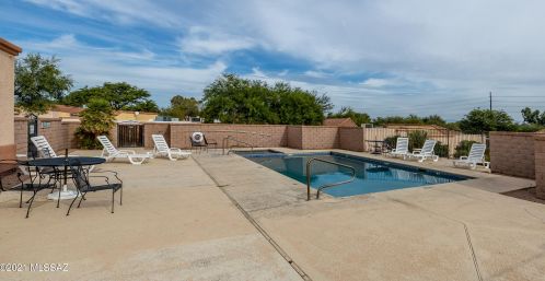 1555 Paseo Ln Tinaja, Green Valley AZ 85614-3986 exterior